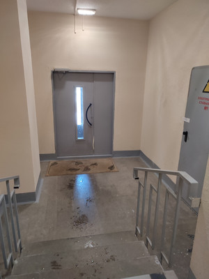 Продам двухкомнатную (2-комн.) квартиру, Авиаторов ул, 5, Москва г