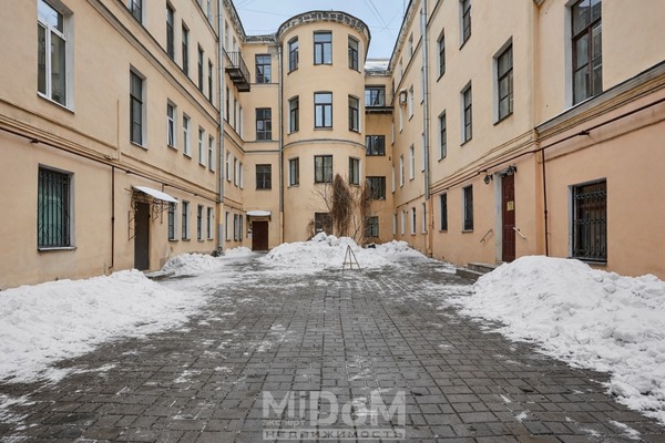 Продам двухкомнатную (2-комн.) квартиру, Фурштатская ул, 18, Санкт-Петербург г