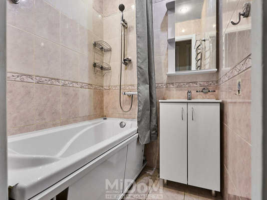 Продам двухкомнатную (2-комн.) квартиру, Фурштатская ул, 18, Санкт-Петербург г