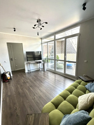 Продам трехкомнатную (3-комн.) квартиру, Героев-Разведчиков ул, 48, Краснодар г