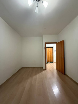 Продам однокомнатную (1-комн.) квартиру, Крестинского ул, 2, Екатеринбург г