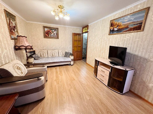 Продам двухкомнатную (2-комн.) квартиру, Кул Гали ул, 15/21, Казань г