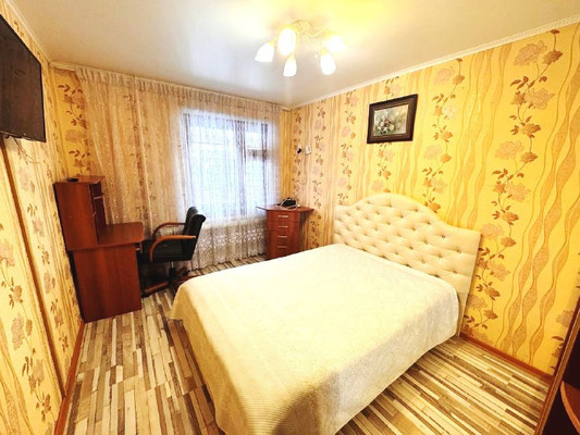 Продам двухкомнатную (2-комн.) квартиру, Кул Гали ул, 15/21, Казань г