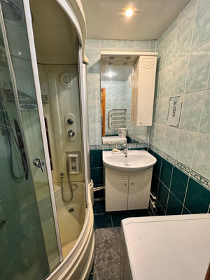 Продам двухкомнатную (2-комн.) квартиру, Кул Гали ул, 15/21, Казань г