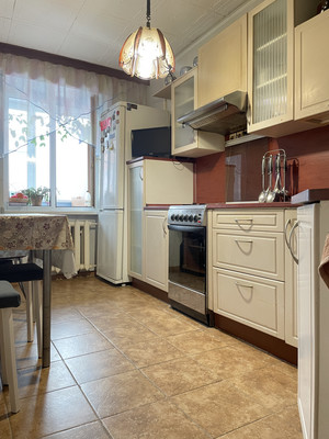 Продам трехкомнатную (3-комн.) квартиру, Ильюшина ул, 15Ак1, Санкт-Петербург г