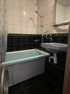 Продам трехкомнатную (3-комн.) квартиру, Ильюшина ул, 15Ак1, Санкт-Петербург г