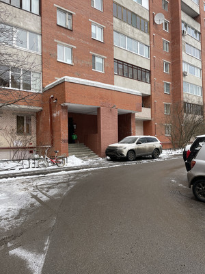 Продам трехкомнатную (3-комн.) квартиру, Ильюшина ул, 15Ак1, Санкт-Петербург г