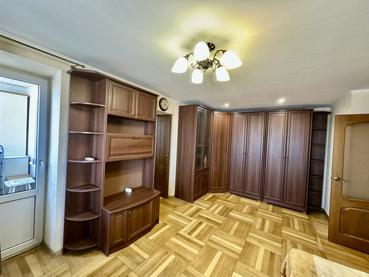 Продам трехкомнатную (3-комн.) квартиру, Содружества ул, 3, Ростов-на-Дону г