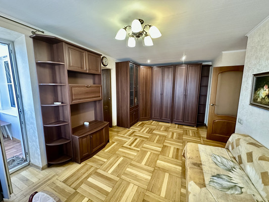 Продам трехкомнатную (3-комн.) квартиру, Содружества ул, 3, Ростов-на-Дону г