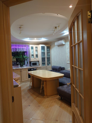 Продам двухкомнатную (2-комн.) квартиру, Архитектора В.В.Белоброва ул, 3, Дмитров г