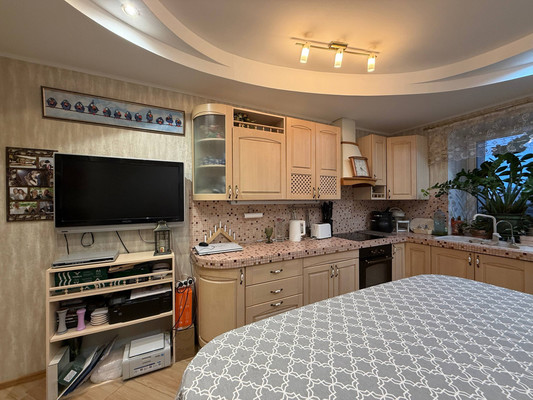 Продам двухкомнатную (2-комн.) квартиру, Архитектора В.В.Белоброва ул, 3, Дмитров г