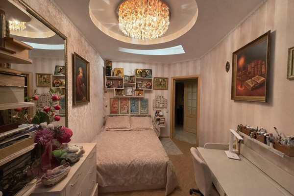 Продам двухкомнатную (2-комн.) квартиру, Архитектора В.В.Белоброва ул, 3, Дмитров г