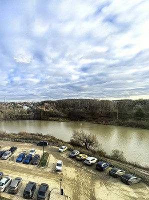 Продам трехкомнатную (3-комн.) квартиру, Центральный (Купелинка мкр) кв-л, 9, Сапроново д