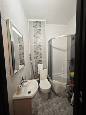 Продам однокомнатную (1-комн.) квартиру, Шекспира ул, 3, Бугры п