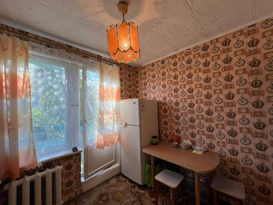 Продам двухкомнатную (2-комн.) квартиру, Центральная ул, 2, Фокино г