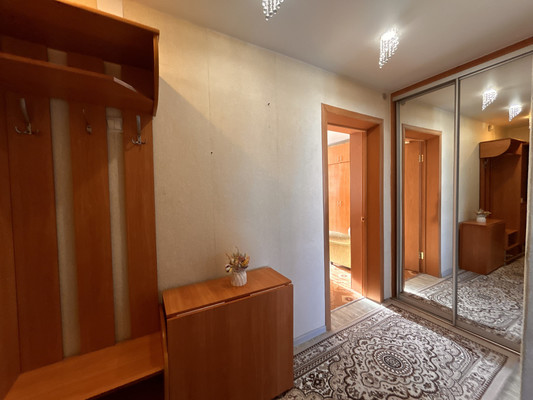 Продам двухкомнатную (2-комн.) квартиру, 50 лет Октября ул, 19, Полазна пгт