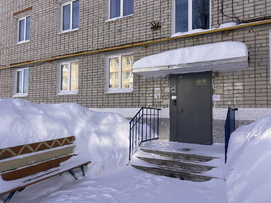 Продам двухкомнатную (2-комн.) квартиру, 50 лет Октября ул, 19, Полазна пгт