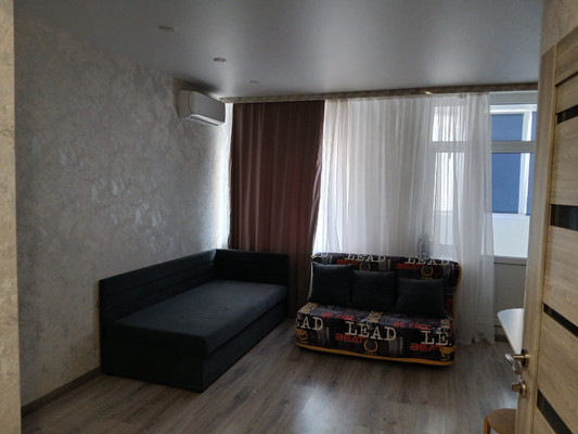 Продам однокомнатную (1-комн.) квартиру, им. Героя Георгия Бочарникова ул, 14к1, Краснодар г