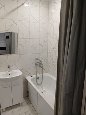 Продам однокомнатную (1-комн.) квартиру, им. Героя Георгия Бочарникова ул, 14к1, Краснодар г