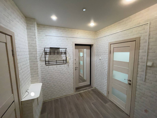 Продам однокомнатную (1-комн.) квартиру, Кирова ул, 35, Ханты-Мансийск г