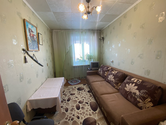 Продам трехкомнатную (3-комн.) квартиру, Интернациональная ул, 26, Нижневартовск г