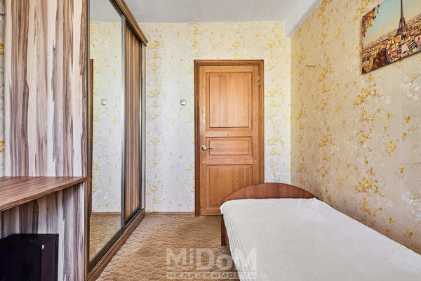 Продам двухкомнатную (2-комн.) квартиру, Чудновского ул, 8к1 литера А, Санкт-Петербург г