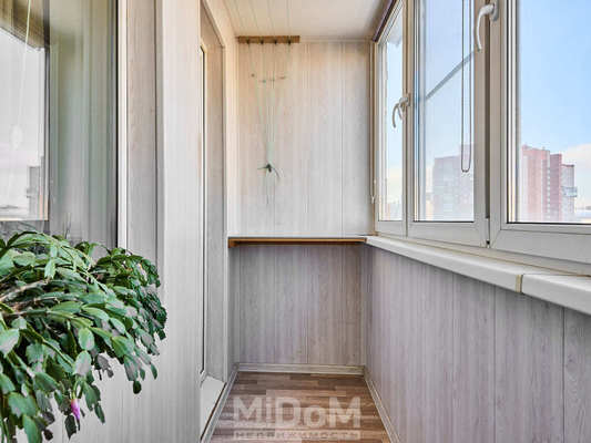 Продам двухкомнатную (2-комн.) квартиру, Чудновского ул, 8к1 литера А, Санкт-Петербург г