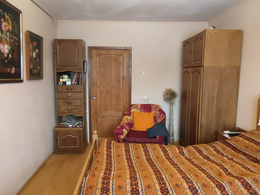 Продам трехкомнатную (3-комн.) квартиру, Дыбенко ул, 12Жк1, Санкт-Петербург г