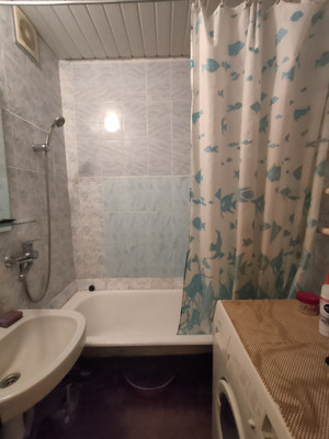 Продам трехкомнатную (3-комн.) квартиру, Дыбенко ул, 12Жк1, Санкт-Петербург г