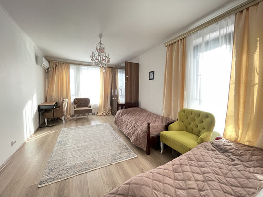 Продам трехкомнатную (3-комн.) квартиру, Александры Монаховой ул, 98к1, Коммунарка п