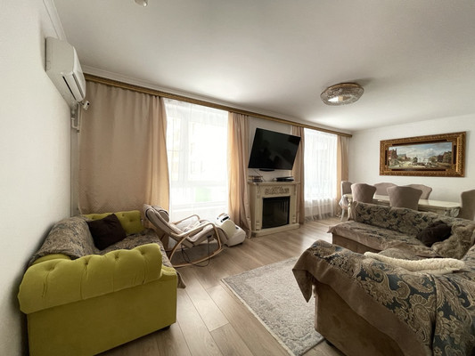 Продам трехкомнатную (3-комн.) квартиру, Александры Монаховой ул, 98к1, Коммунарка п