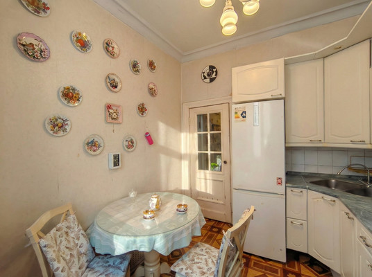 Продам трехкомнатную (3-комн.) квартиру, Октябрьский пр-кт, 201, Люберцы г