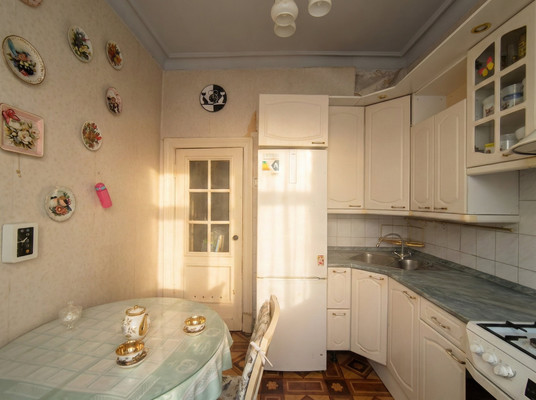 Продам трехкомнатную (3-комн.) квартиру, Октябрьский пр-кт, 201, Люберцы г