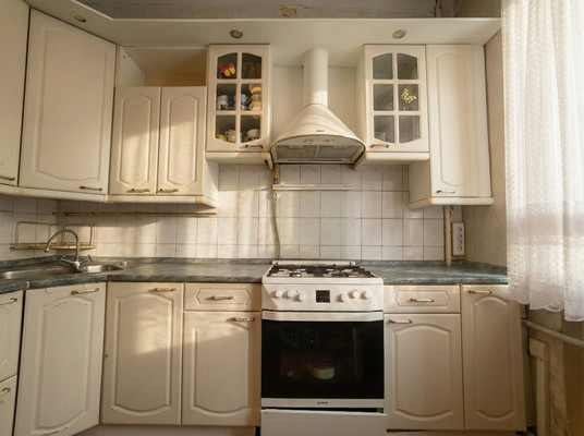 Продам трехкомнатную (3-комн.) квартиру, Октябрьский пр-кт, 201, Люберцы г