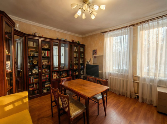 Продам трехкомнатную (3-комн.) квартиру, Октябрьский пр-кт, 201, Люберцы г