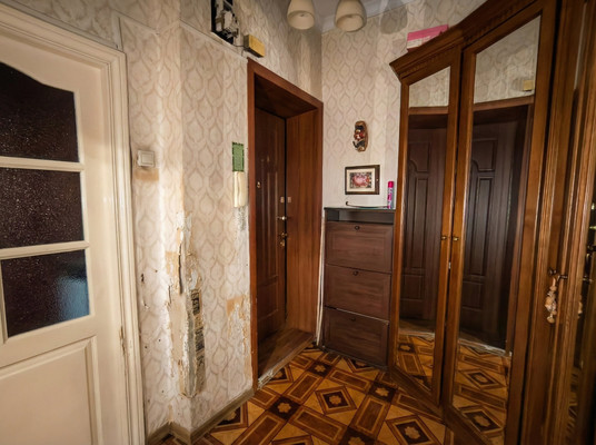 Продам трехкомнатную (3-комн.) квартиру, Октябрьский пр-кт, 201, Люберцы г