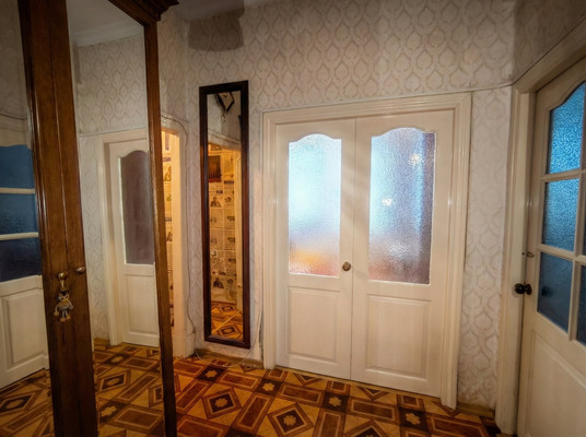 Продам трехкомнатную (3-комн.) квартиру, Октябрьский пр-кт, 201, Люберцы г