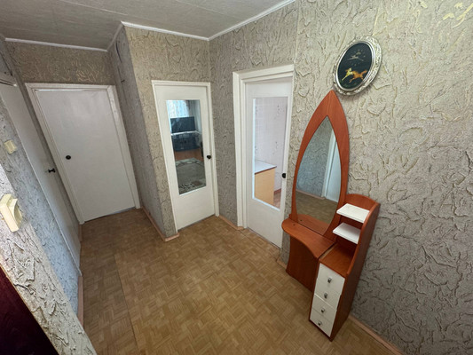 Продам двухкомнатную (2-комн.) квартиру, Парижской Коммуны ул, 33к3, Комсомольск-на-Амуре г