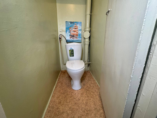 Продам двухкомнатную (2-комн.) квартиру, Парижской Коммуны ул, 33к3, Комсомольск-на-Амуре г