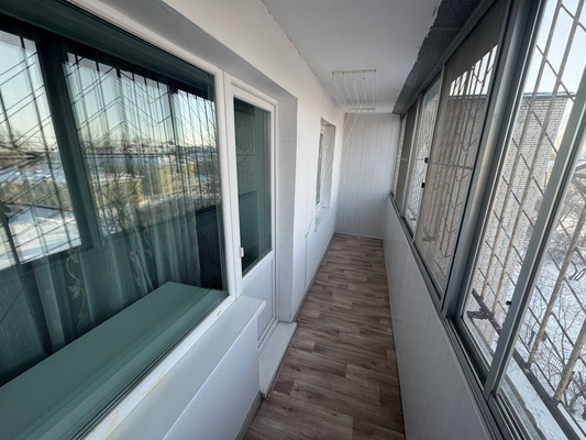 Продам двухкомнатную (2-комн.) квартиру, Парижской Коммуны ул, 33к3, Комсомольск-на-Амуре г