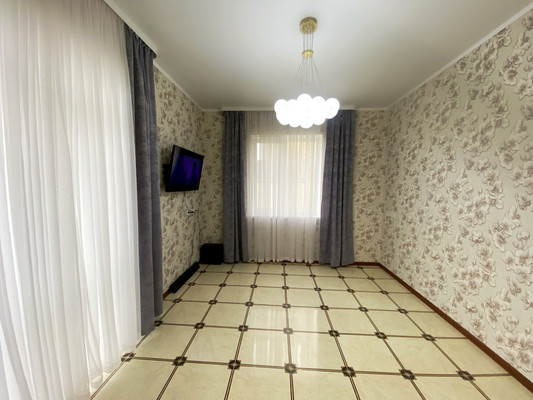 Продам дом, им. Виктора Тюрина ул, 2, Краснодар г, 0 км от города