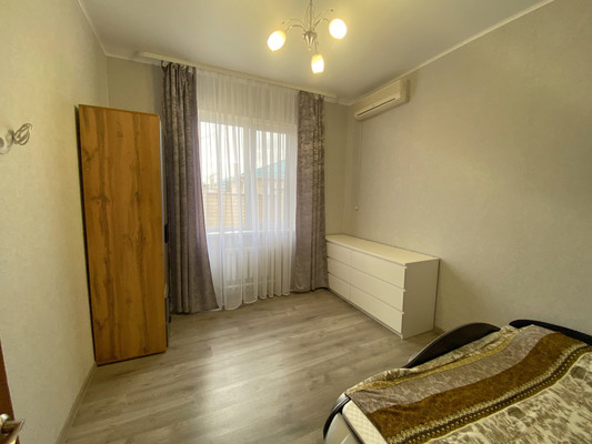 Продам дом, им. Виктора Тюрина ул, 2, Краснодар г, 0 км от города