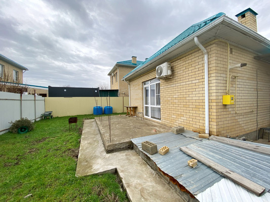 Продам дом, им. Виктора Тюрина ул, 2, Краснодар г, 0 км от города