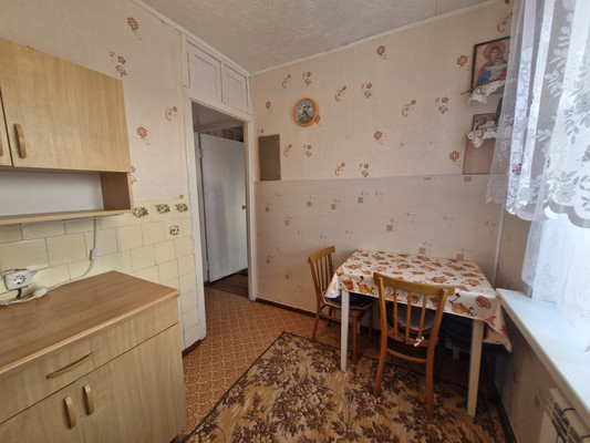 Продам многокомнатную квартиру, Корушина ул, 11, Ишим г