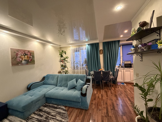 Продам двухкомнатную (2-комн.) квартиру, Ленинградский проезд, 11, Подольск г