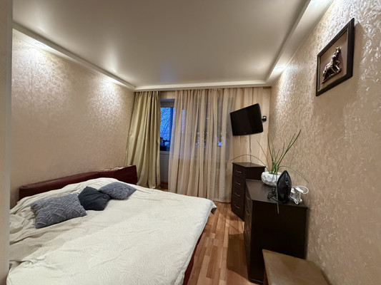 Продам двухкомнатную (2-комн.) квартиру, Ленинградский проезд, 11, Подольск г