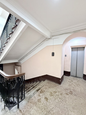 Продам однокомнатную (1-комн.) квартиру, Кутузовский пр-кт, 24, Москва г