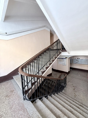 Продам однокомнатную (1-комн.) квартиру, Кутузовский пр-кт, 24, Москва г