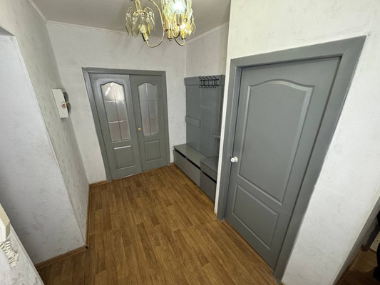 Продам двухкомнатную (2-комн.) квартиру, Аллея Труда ул, 40, Комсомольск-на-Амуре г