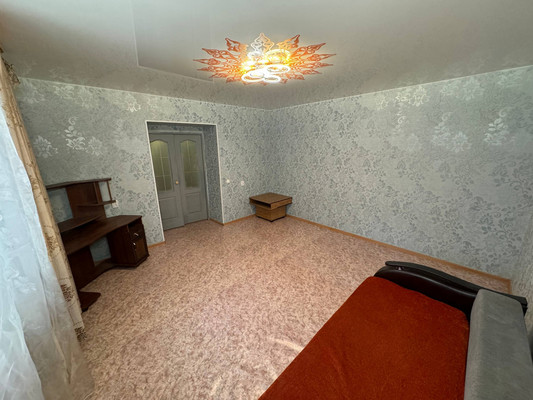 Продам двухкомнатную (2-комн.) квартиру, Аллея Труда ул, 40, Комсомольск-на-Амуре г